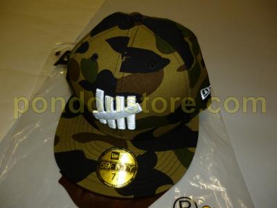 A BATHING APE : bape x undefeated New era cap 1st green camo 