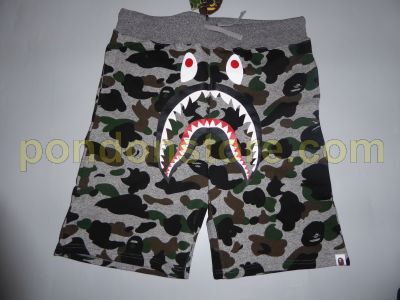 A BATHING APE : bape heather gray camo shark sweat shorts [Pondon 